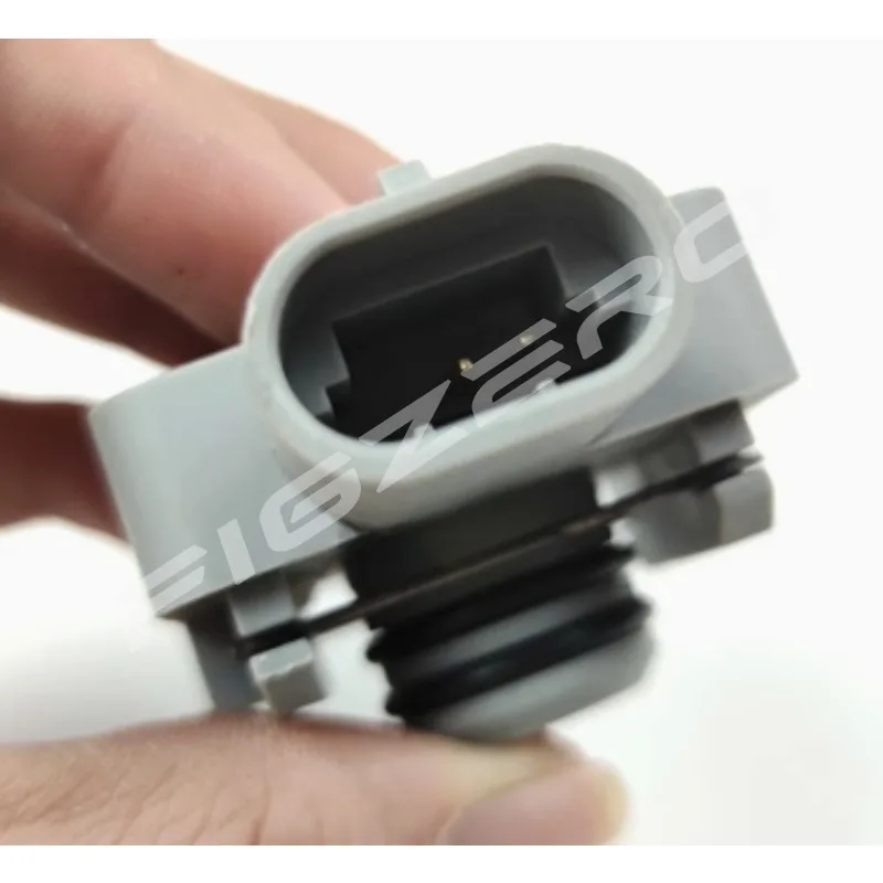 Radiator Control Module Temperature Sensing Plug Water Tank Level Sensor 10096163 for Buick GL8 Regal 2001 2002 2003 2004-2010
