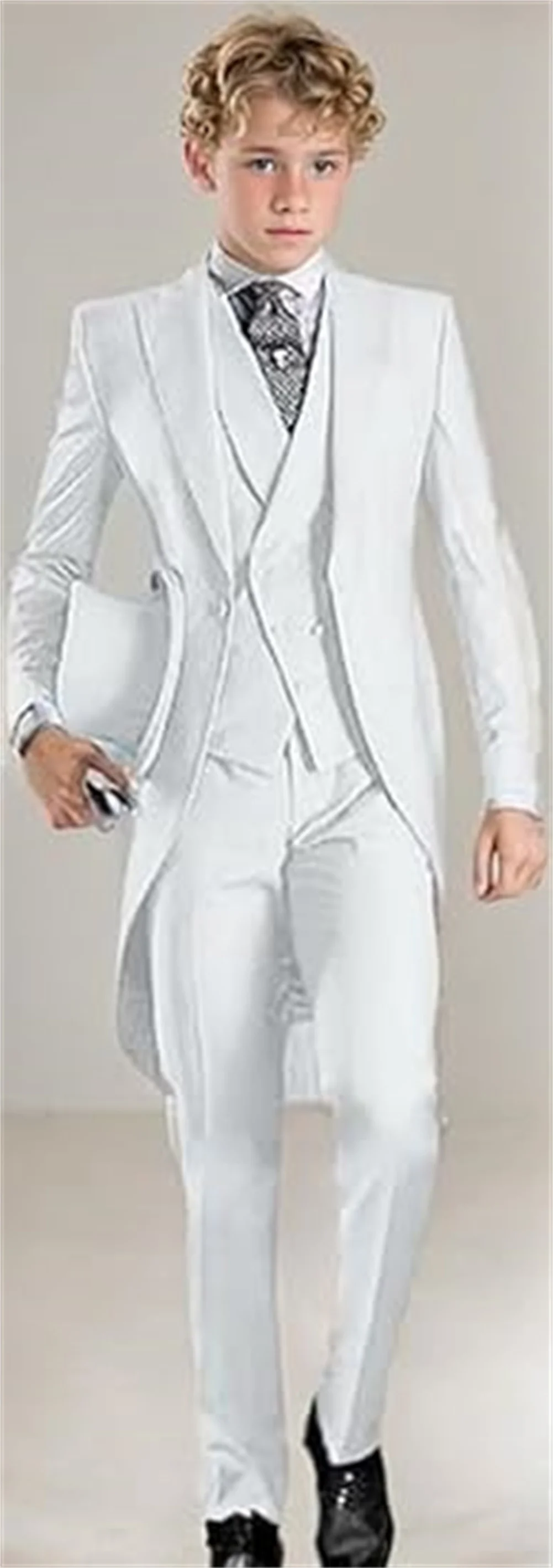 

Boys 3 Pieces Tailcoat Suit Set Business Tuxedo For Kids Jacket Vest Suit Pants Youth School Activities Children Costume Homme