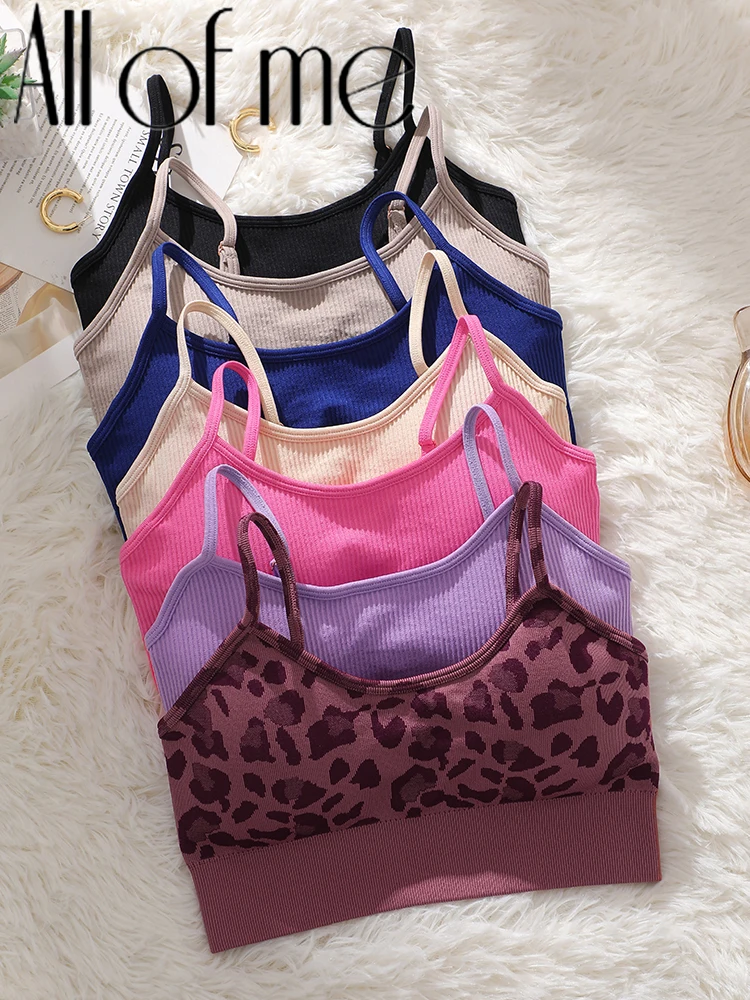 Brassière de sport sans couture à bretelles fines, côtelée, rembourrée, douce et très extensible, pour le yoga, le fitness et le quotidien
