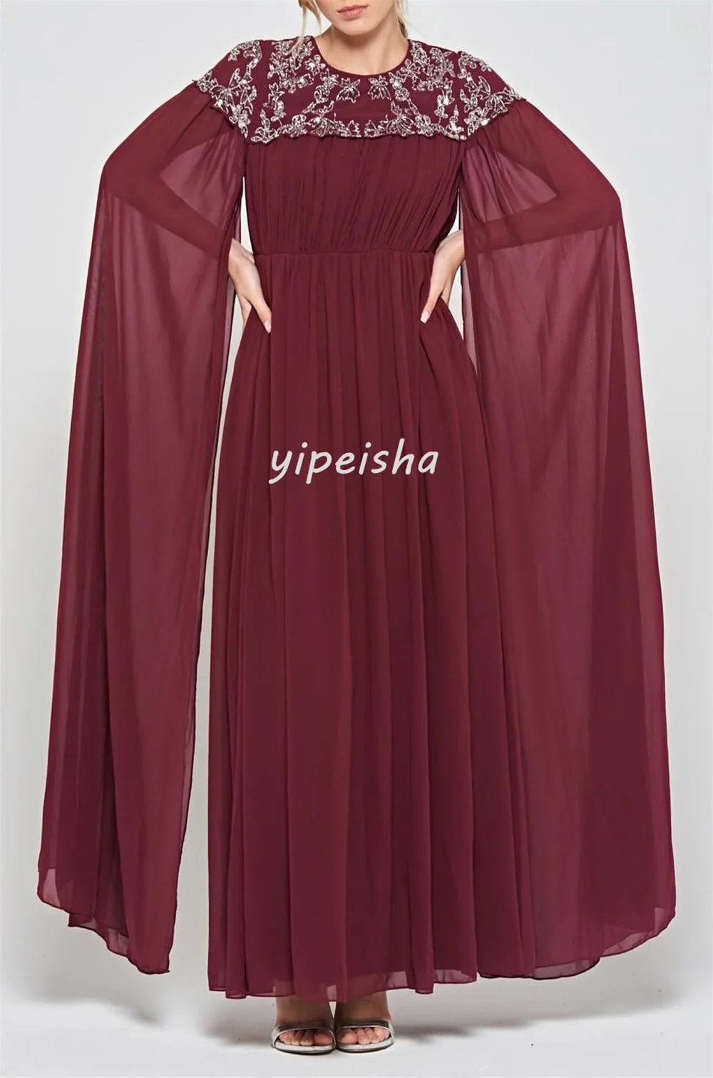 Szyte na miarę, wykwintne, dopasowane sukienki wieczorowe w stylu retro, z szyfonu, z plisami, drapowaniem, aplikacjami, zdobione koralikami i cekinami, o kroju litery A, z dekoltem okrągłym, długie.