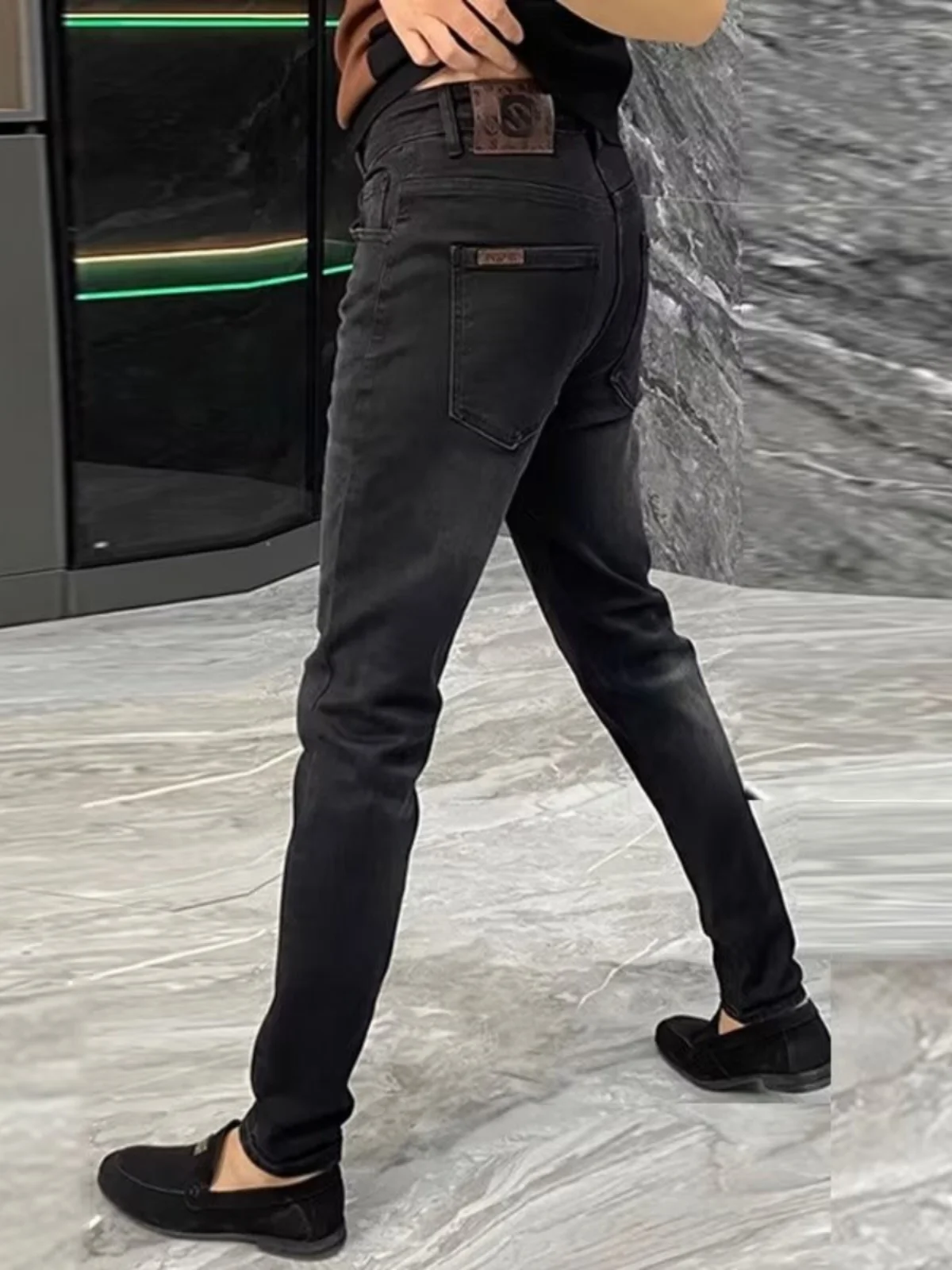 

Мужские модные прямые джинсы, легкие роскошные облегающие эластичные повседневные длинные брюки, осенне-весенняя сезонная одежда