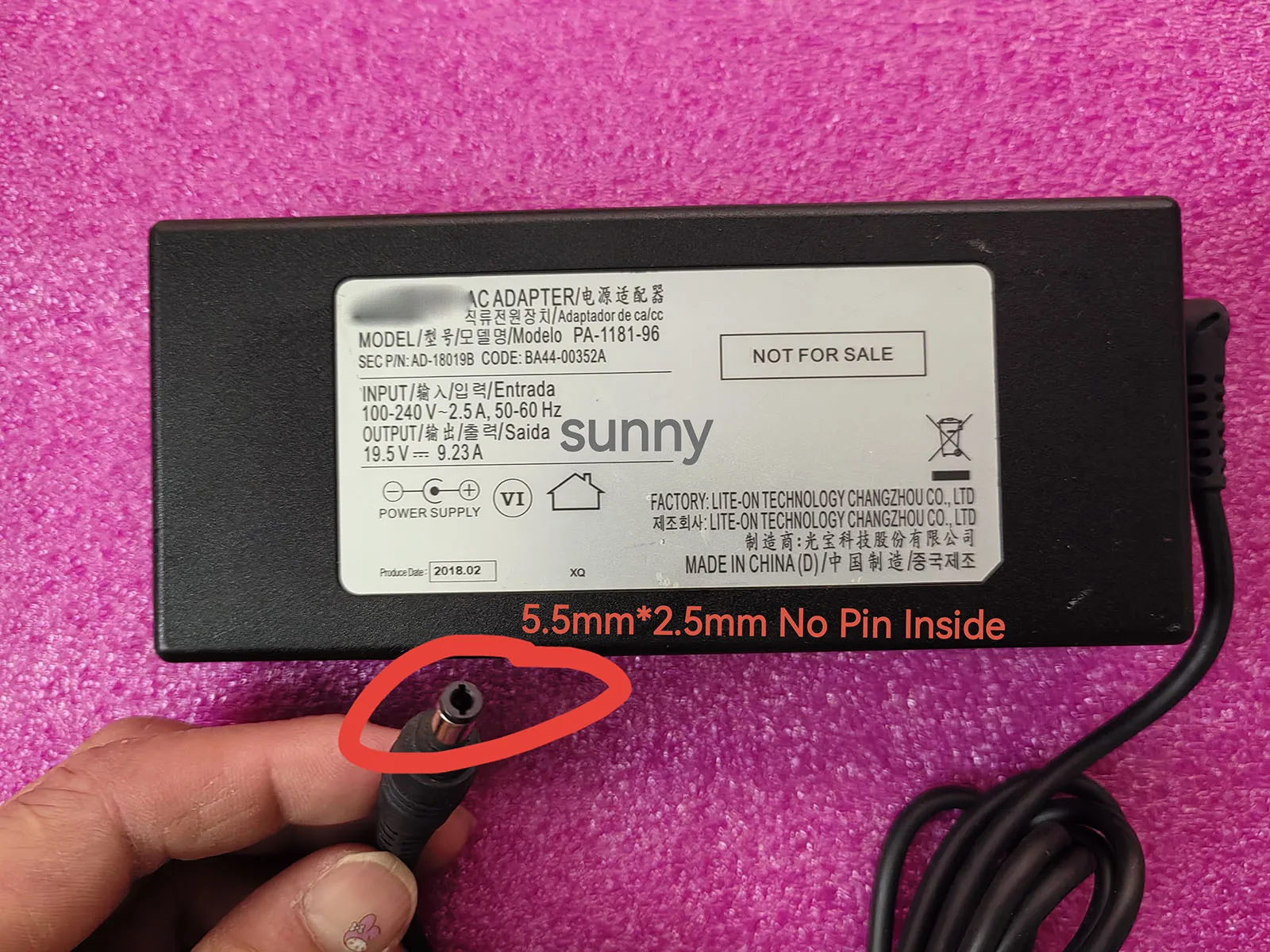 

OEM 19.5V 9.23A 5.5mm*2.5mm 180W AC Adapter For Samsung PA-1181-96 AD-18019B BA44-00352A Series Gaming Laptop