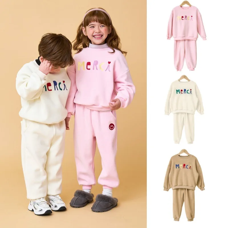 Children's Set 2024 Winter New Comfortable Plush Long Sleeved Sweatshirt with Smiling Face Sweatpants Two-piece Set for Siblings