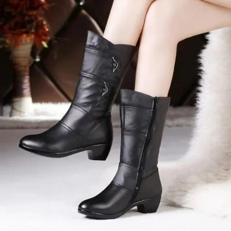 Moda botas médias para mulheres ao ar livre anti deslizamento bota zíper botas de couro à prova dwaterproof água 2024 novo inverno feminino