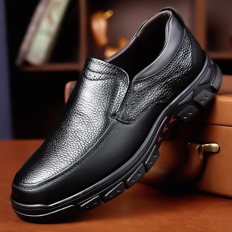 Men's Leather Shoes 2025 New Style Middle-aged Men's Business Casual Leather Shoes Men's Slip-on Soft-soled Leather Shoes 38-44