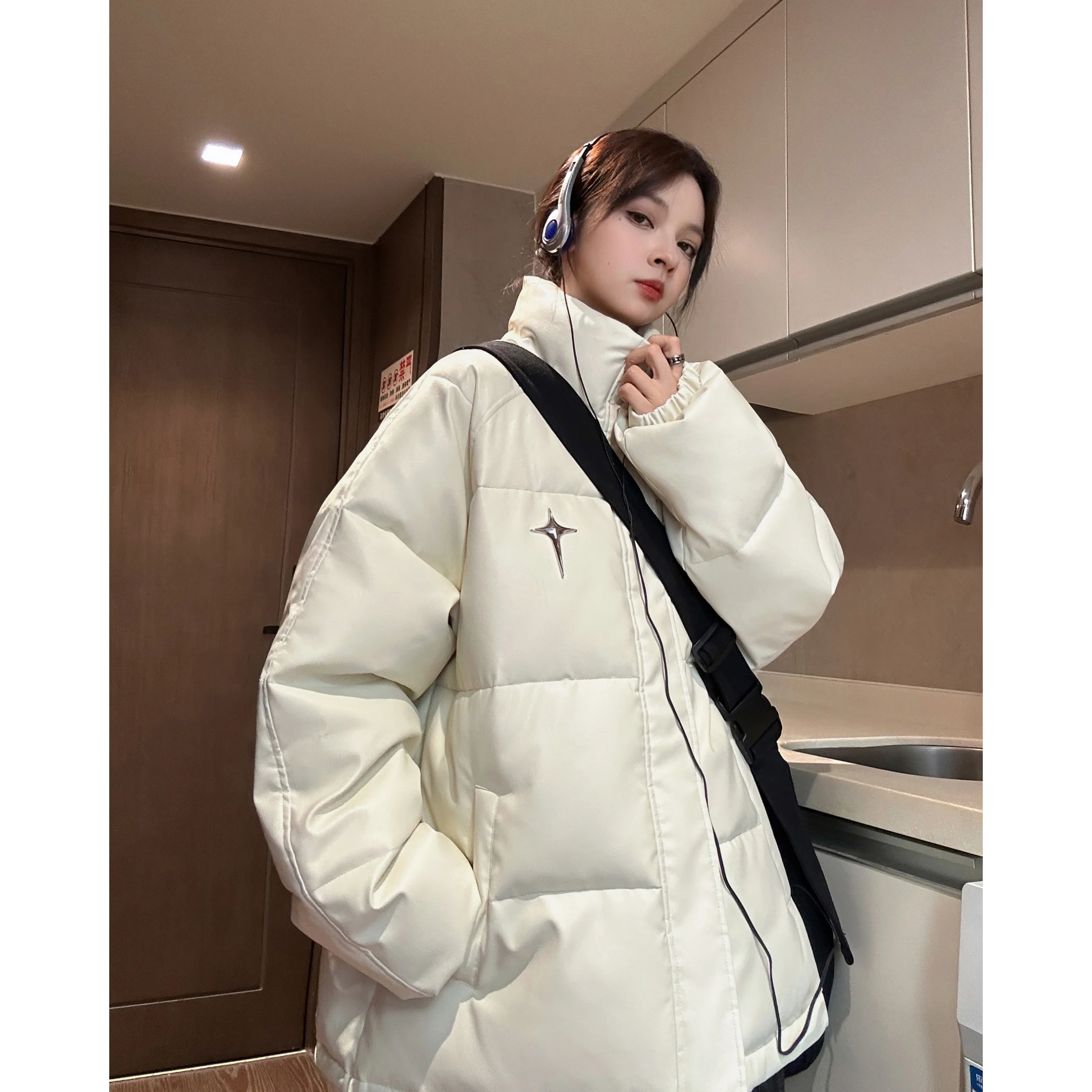 

PU Leather Thiened Winter Jaet Men's Bread Sle Cotton Coat Youth Casual Warm Faionable Zipper Closure Stand Collar Coat