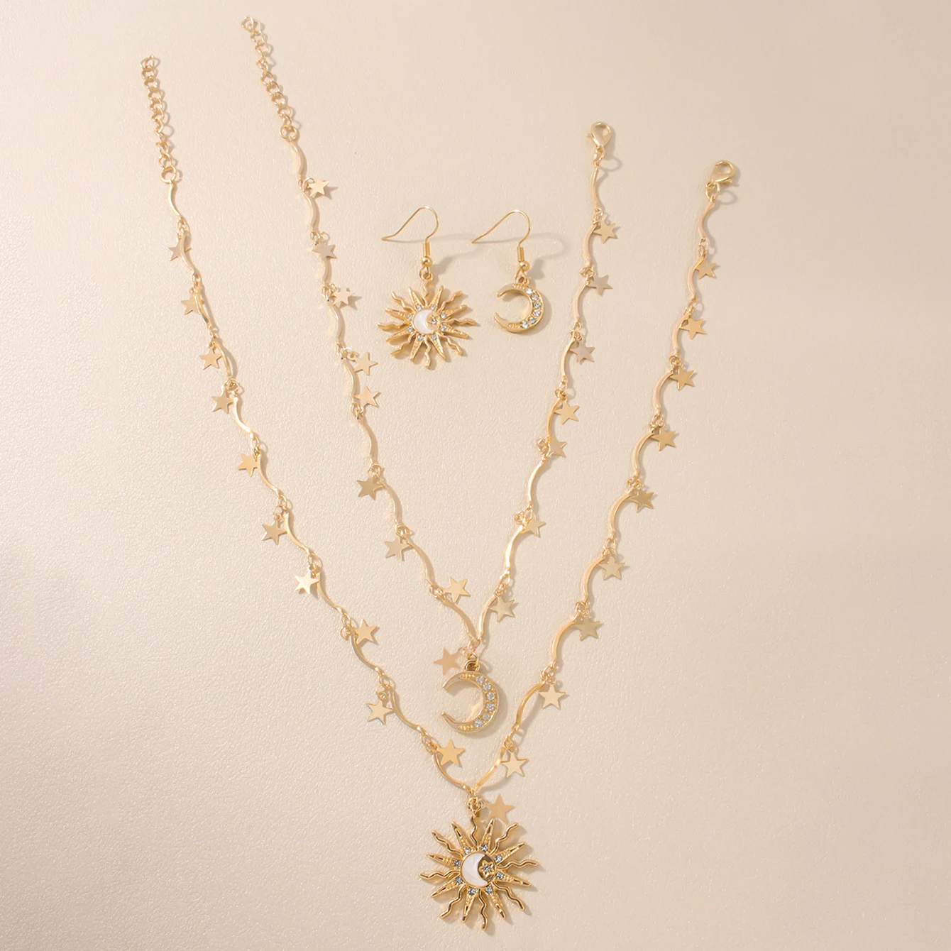 خمر الإبداعية الشمس القمر قلادة غير المتماثلة القرط مكدسة قلادة نجوم المختنق المرأة اليومية يؤرخ مجوهرات الزفاف مجموعة هدية
