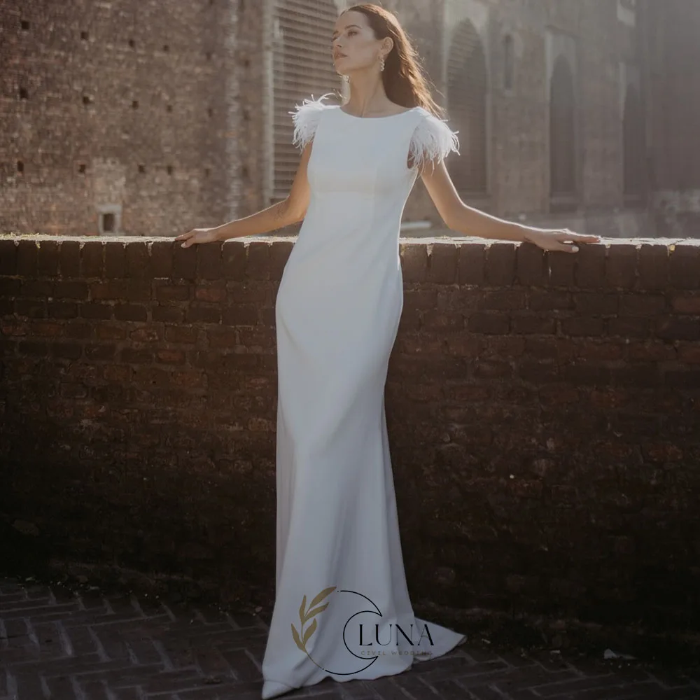 Luna Simple Wedding Dress Whtie Feather Scoop Neck Sleeveless Luxury Gowns for Women Bride Backless Photography Dresses