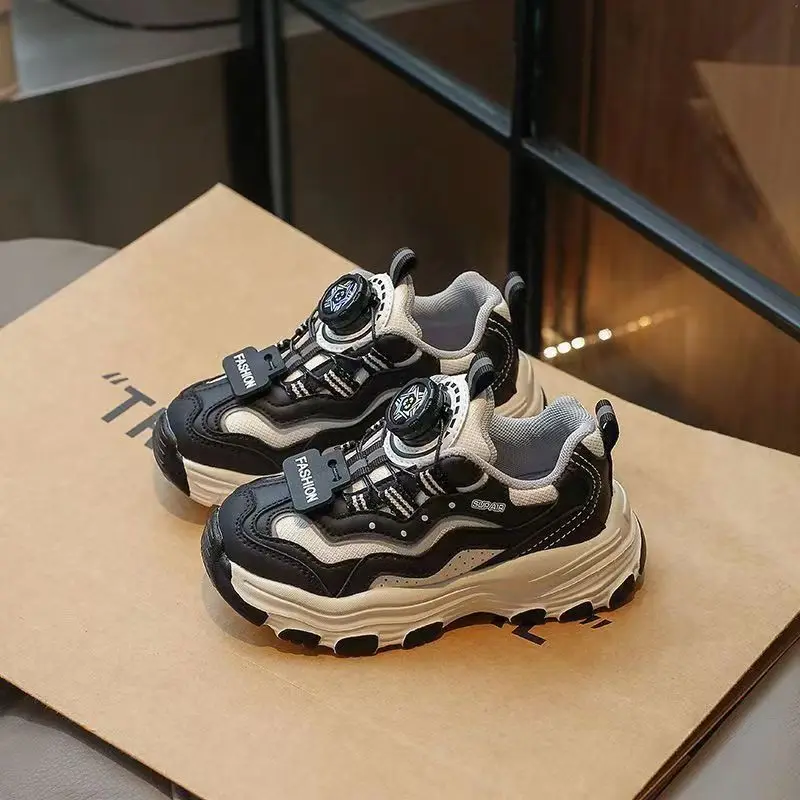 Bambini 2024 primavera nuovi sport primavera comode scarpe da papà grandi rotanti nuove scarpe per bambini di tendenza abbinate ai colori