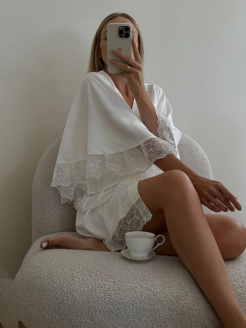 Marthaqiqi White Women'S Sleepwear Lace Up Nightwear Long Sleeve Pajamas Sexy V-Neck Nightgowns Mini Dress Loose Ladies Bathrobe