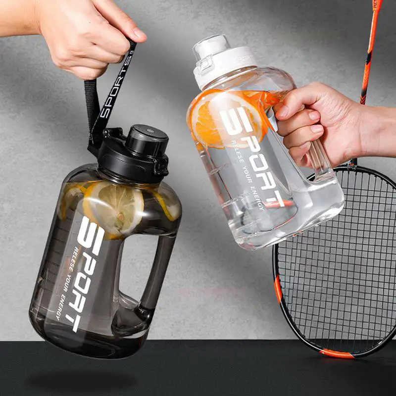 

Large Water Bottle 1700ml Large Sports Water Bottle High Temperature Resistant Multifunctional Hydration Supplies For Hot Or