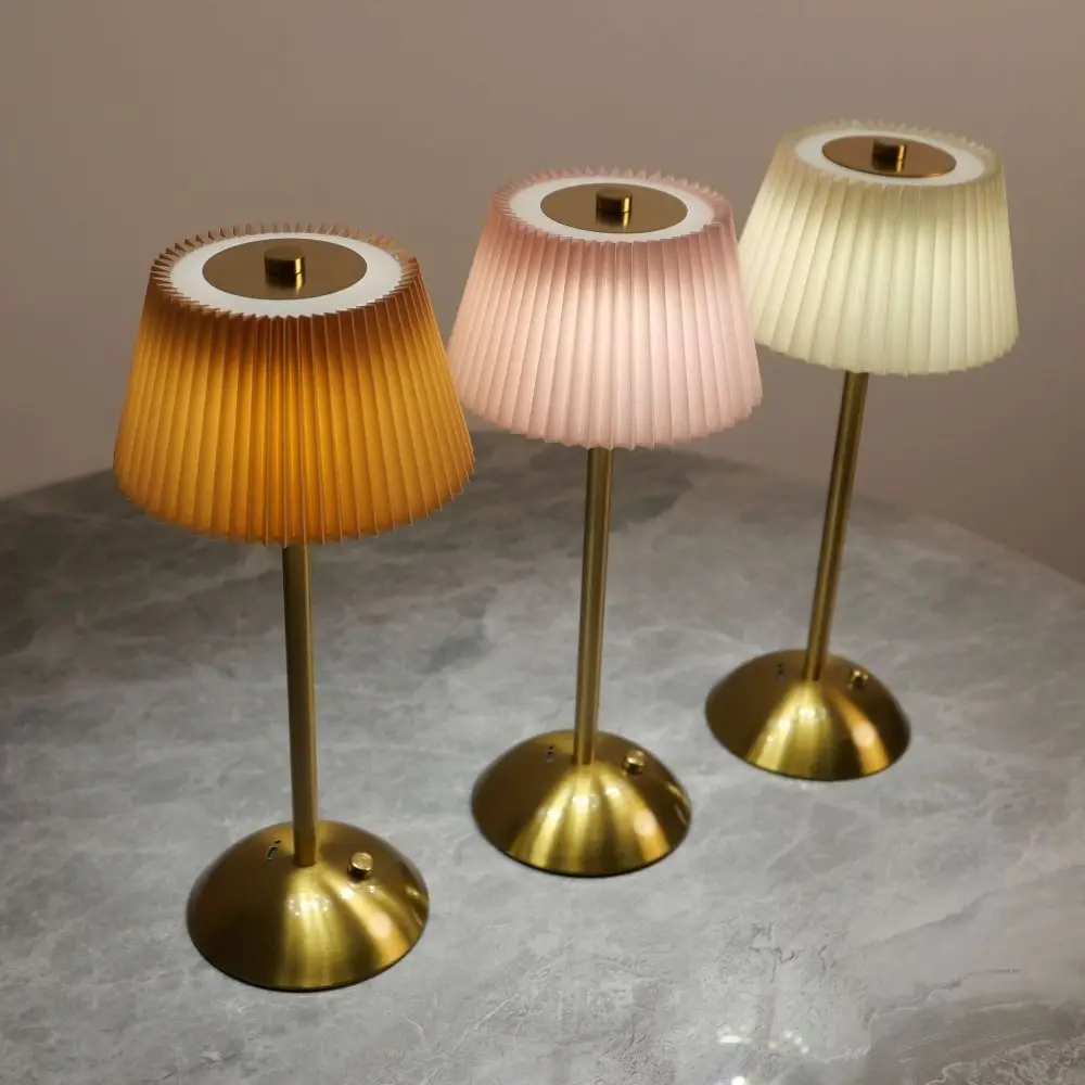 

Настольная лампа с 3 цветами подсветки, плиссированная, с бесступенчатой регулировкой яркости, сенсорным управлением, светодиодная, прикроватная, с USB-зарядкой, мягкий свет