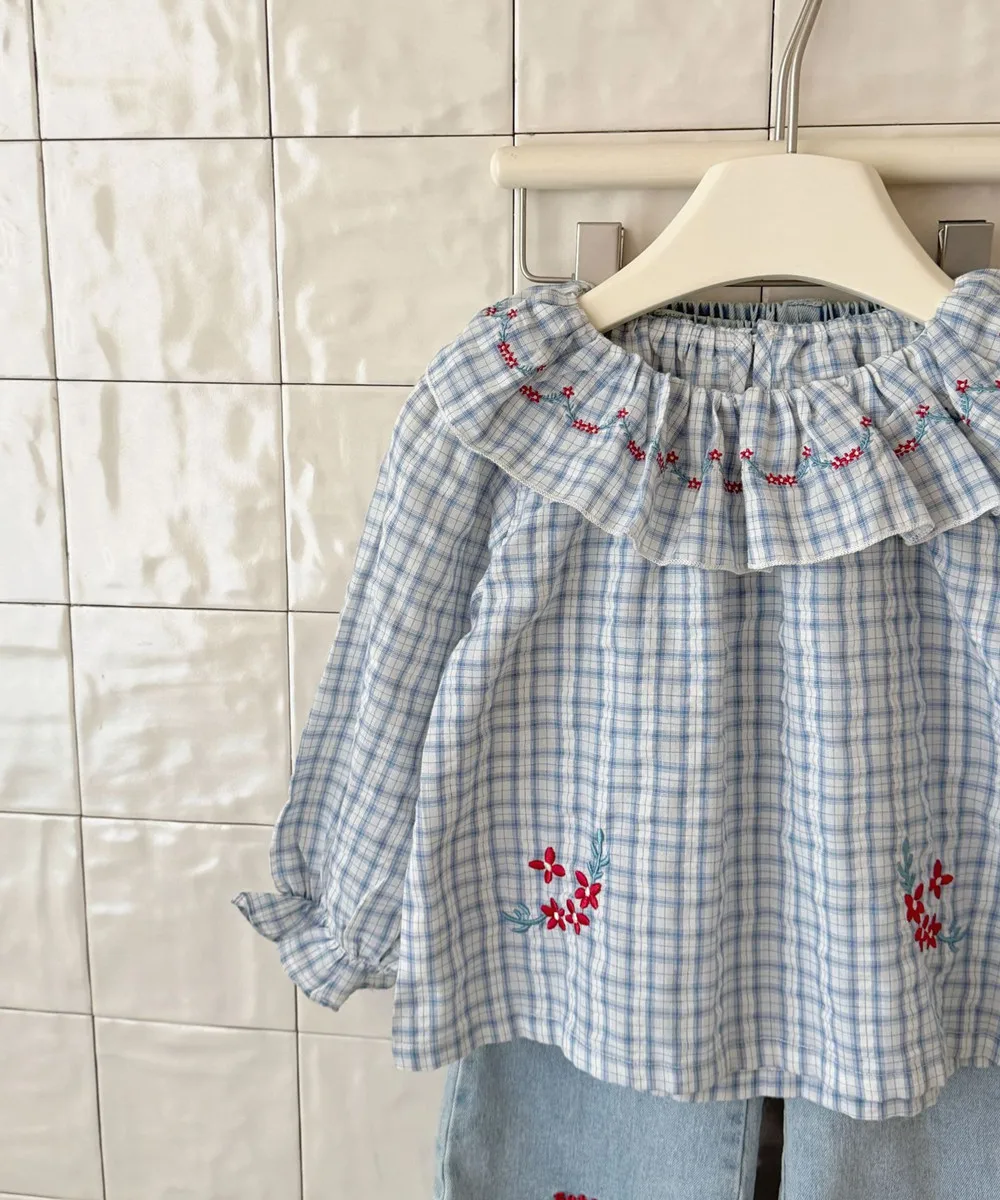 

spring girls tops Girls' long-sleeved T-shirt ruffle collar embroidered blue checkered pattern Casual girls' blouse