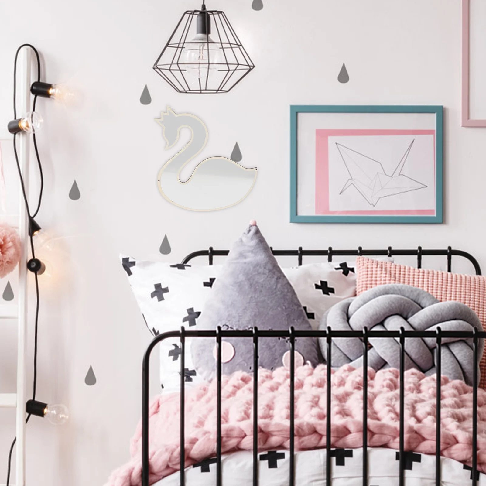 

1Pcs Nordic Style Acrylic Wall Hanging Mirror Decorative Home Decor Exquisite Stylish Elegant Acrylic Mirror