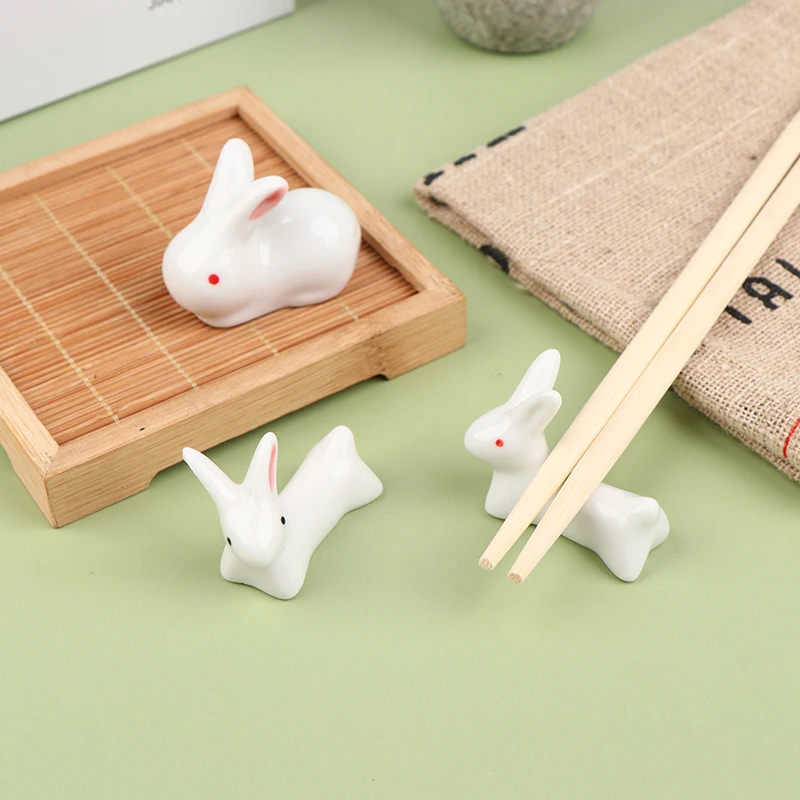 

1Pcs Cute Ceramic Cartoon Rabbit Stand Chinese Chopsticks Holder Care Storage Fashion Kitchen Tableware