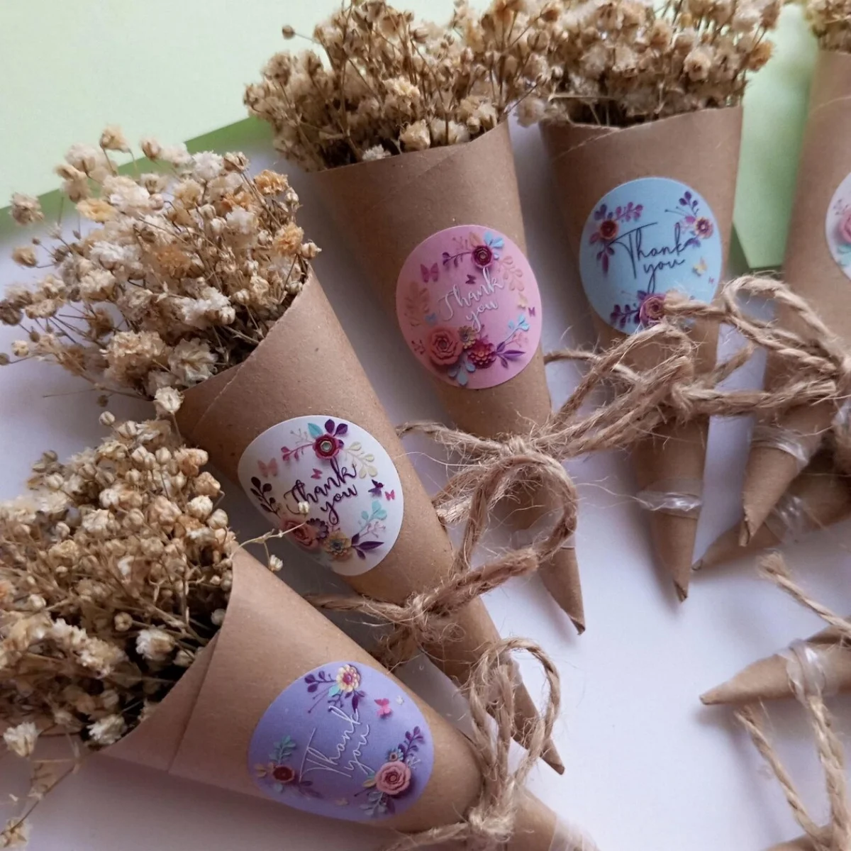 

Сувениры с магнитами из сушеных цветов в стиле бохо: персонализированные подарки на свадьбу в деревенском стиле с благодарностью