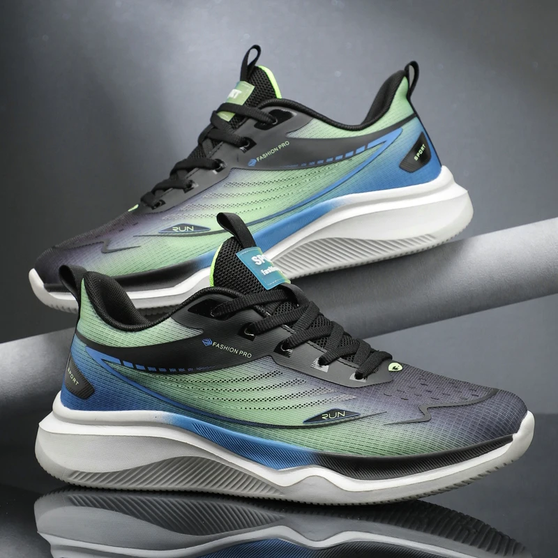 Chaussures en cuir noir pour hommes, baskets élégantes respirantes à semelle épaisse, décontractées et sportives, polyvalentes et légères, nouvelle collection automne