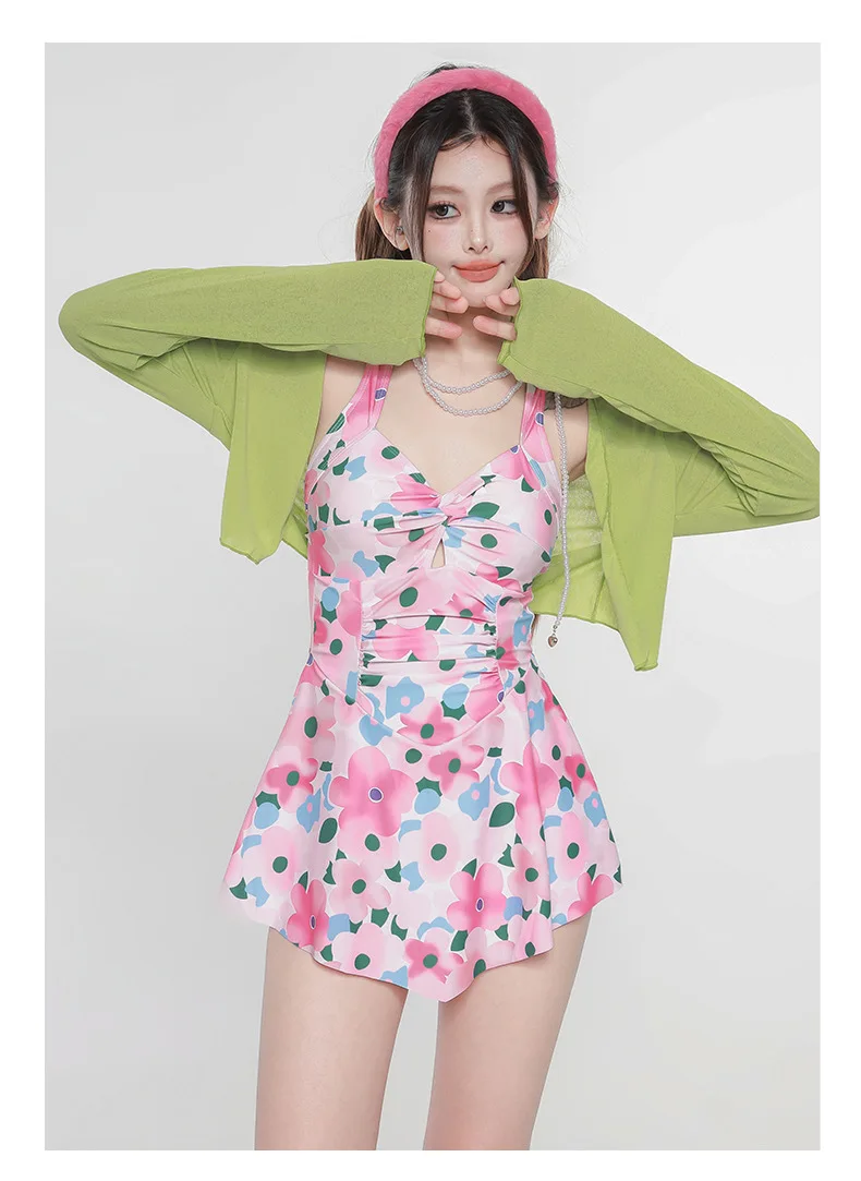 

New Women's One-piece Skirt Swimsuit Dopamine Girl Cute Belly and Thin Premium Resort Hot Spring Swimsuit Bathing Suit