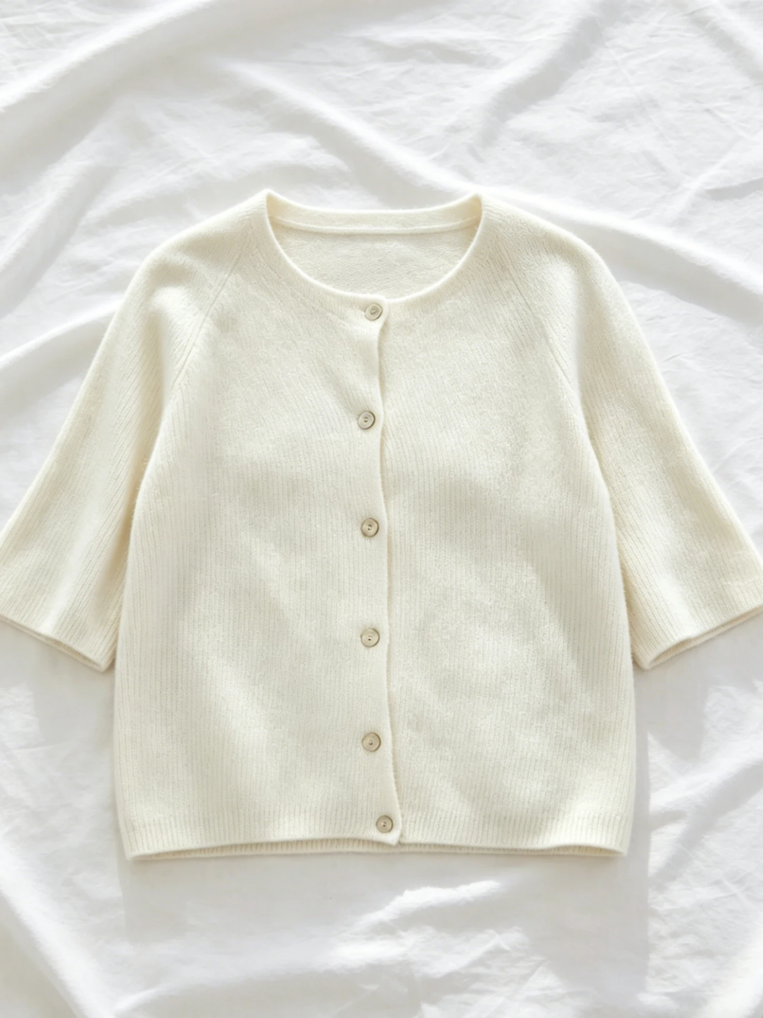 Picture 4: Women's plus size solid color seven quarter sleeved button knit cardigan, suitable for spring and summer fashion styles