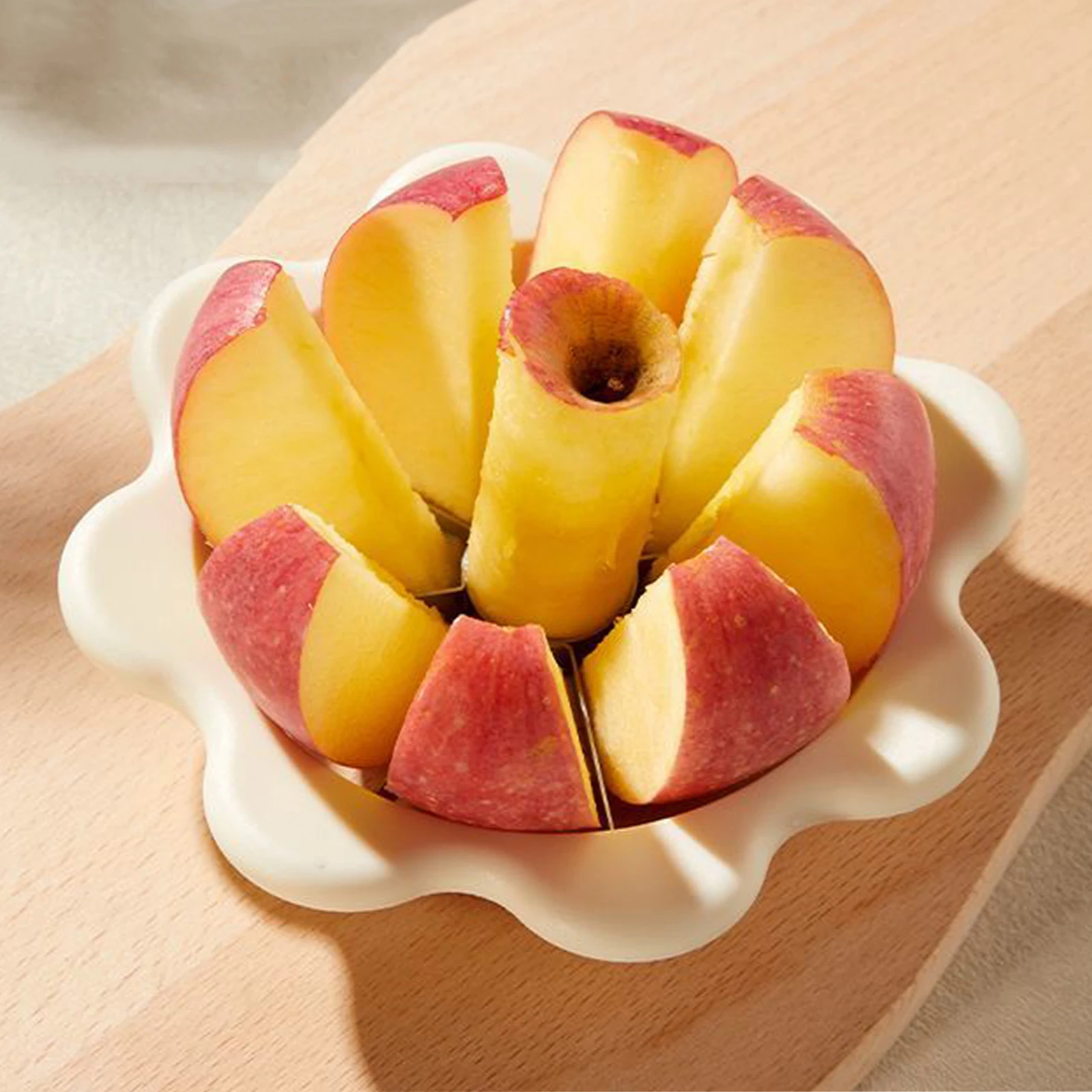 

1/8 stainless steel apple slicer fruit divider fruit corer,Household kitchen fruit worker, suitable for convenient daily use