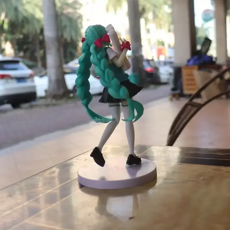 Das 16. Jahrestag Hatsune Miku Booota Studentenuniform Doppelter Pferdeschwanz umgebende Ornamente Animationsfiguren Modell Kinderspielzeug