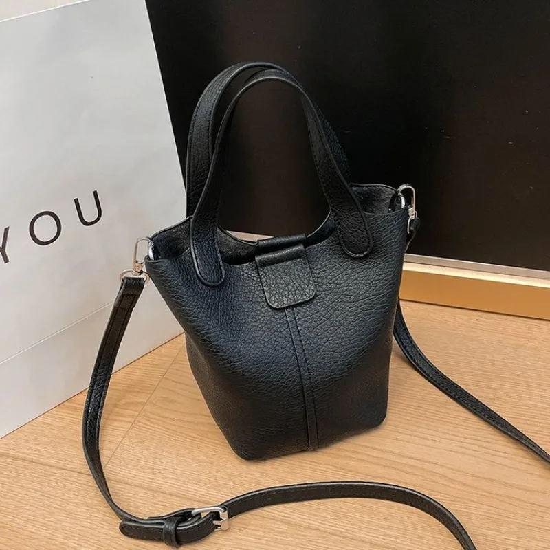 

Famous Designer Luxury Brand Leather Tote Bag - Elegant Classic Shoulder Bag For Ladies Everyday Carry