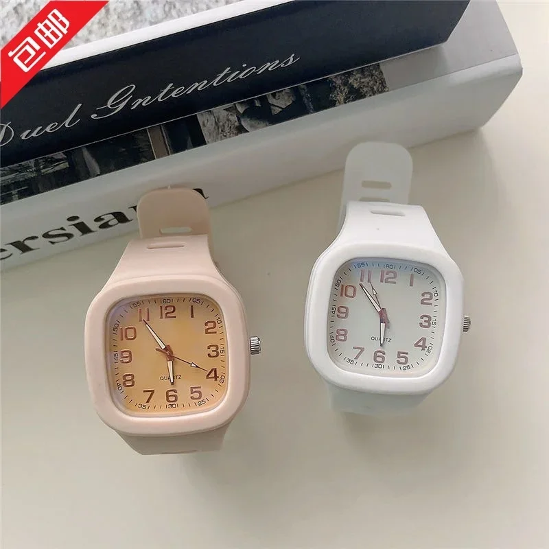 Ins Style Square Quartz Watches Simple Waterproof Sports Watch Leisure Fashion Student Couple Watch for Men and Women Wholesale