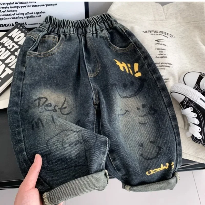 

New 2025 Boys Fashion Letter Graffiti Jeans Long Trousers Child Classic Gradient Color Loose Denim Pants Kids Spring Clothing