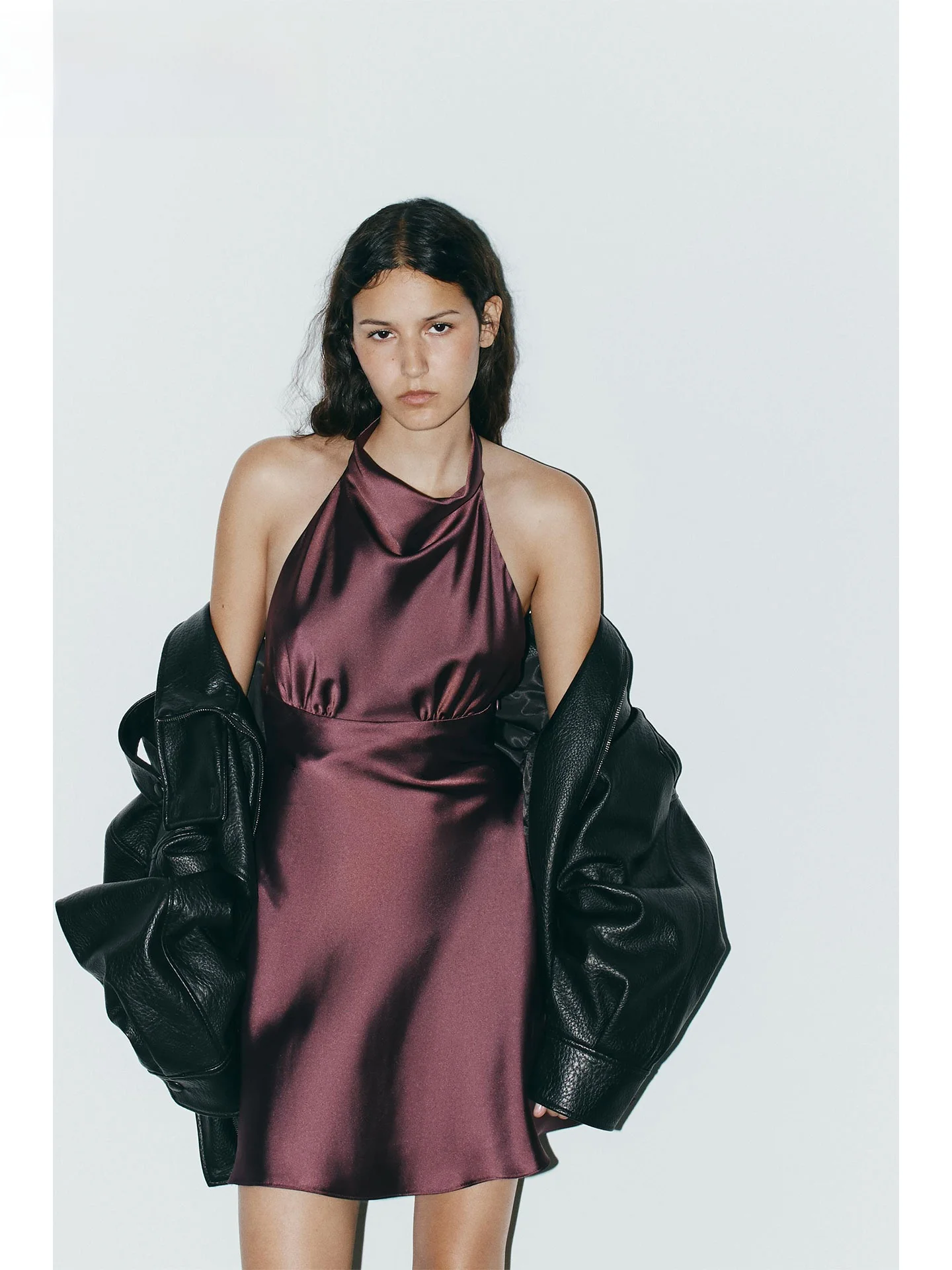 ZAPRHA 2025 Jesień Nowa Kolekcja Jedwabna Satyna ort Dr Wiszący Dekolt Ne Design Wyszczuplająca Talia Casualowa Spódnica w Kształcie Litery A dla Kobiet