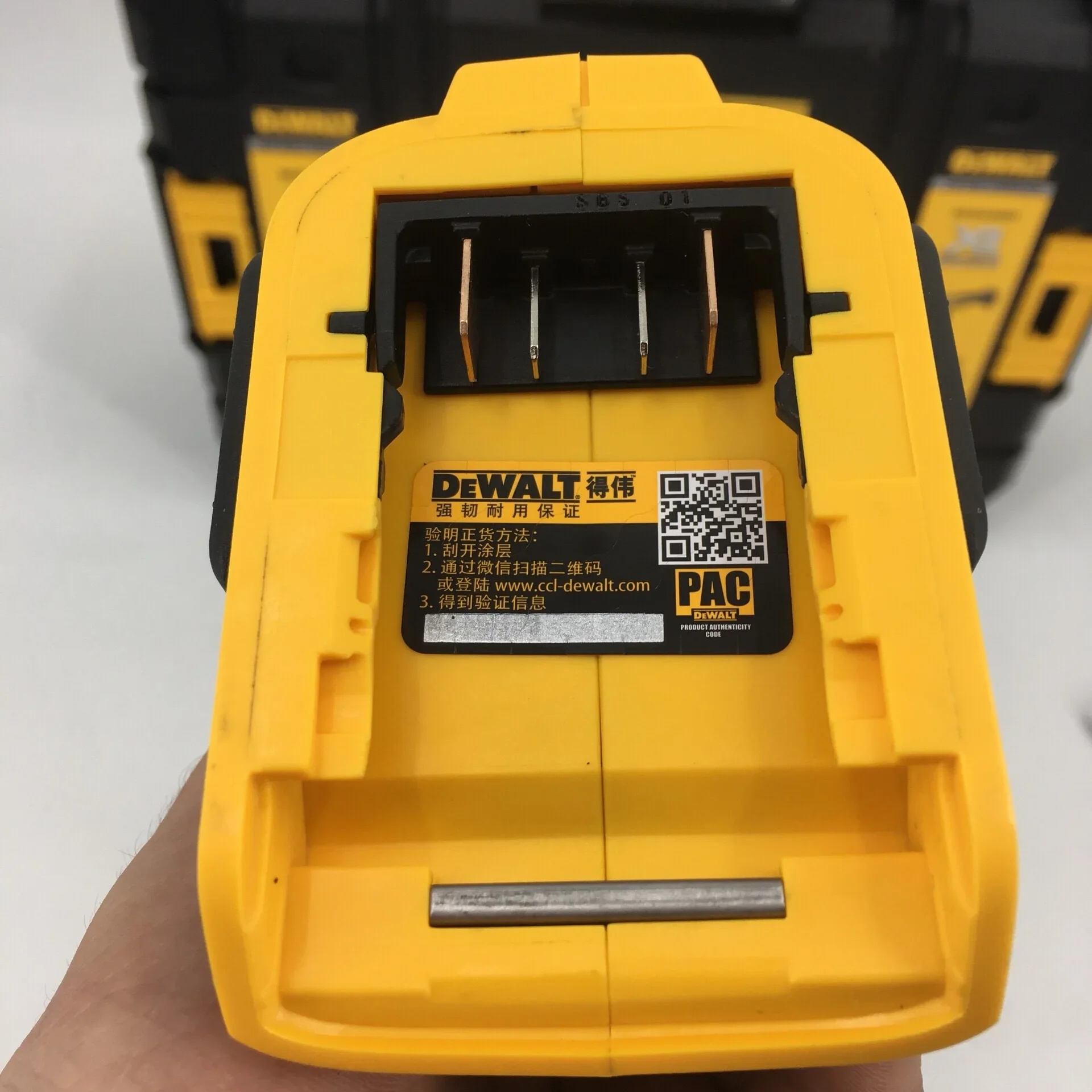 DEWALT-Interruptor transversal sem fio sem escova, GRINDER angular pequeno com travão KICKback, 20V 9000RPM, 125mm, 4.5in, DCG405, corpo da