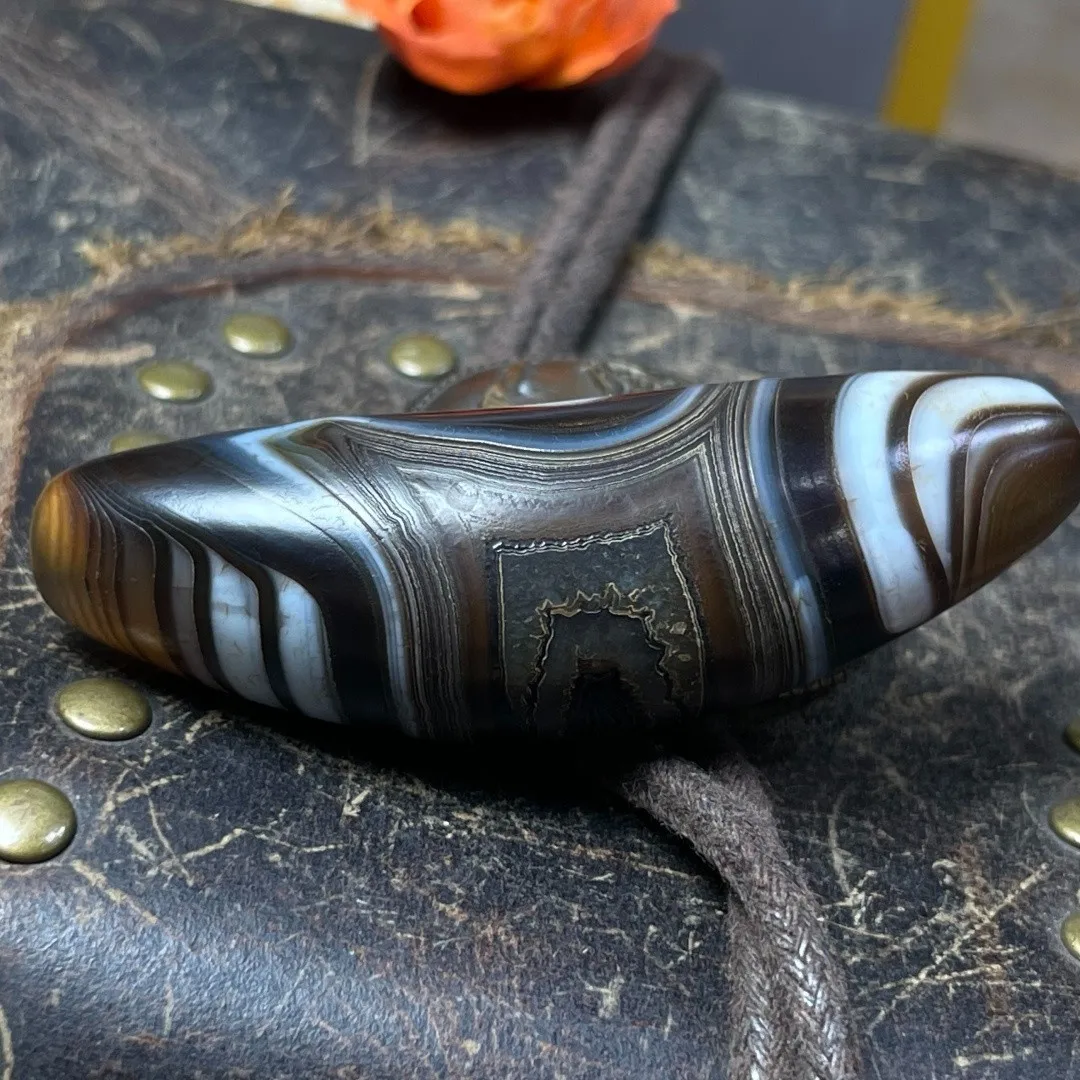 Tibetan Nepalese Himalayan Bead Ancient agate Old Dzi Talisman eye Bead Amulet
