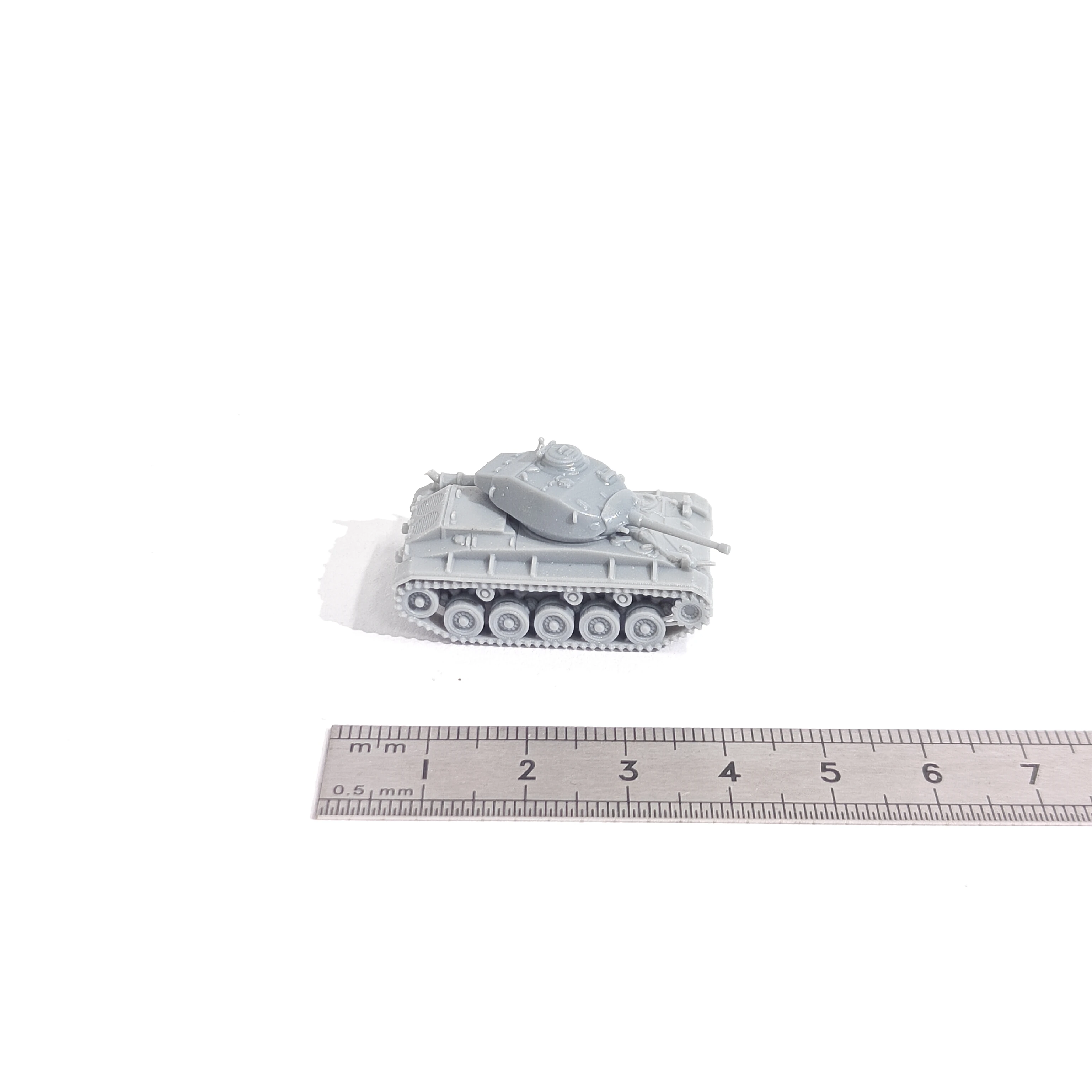1/144 Scale M24 Chaffee Light Tank Unpainted Miniatures Reisn Model Kits