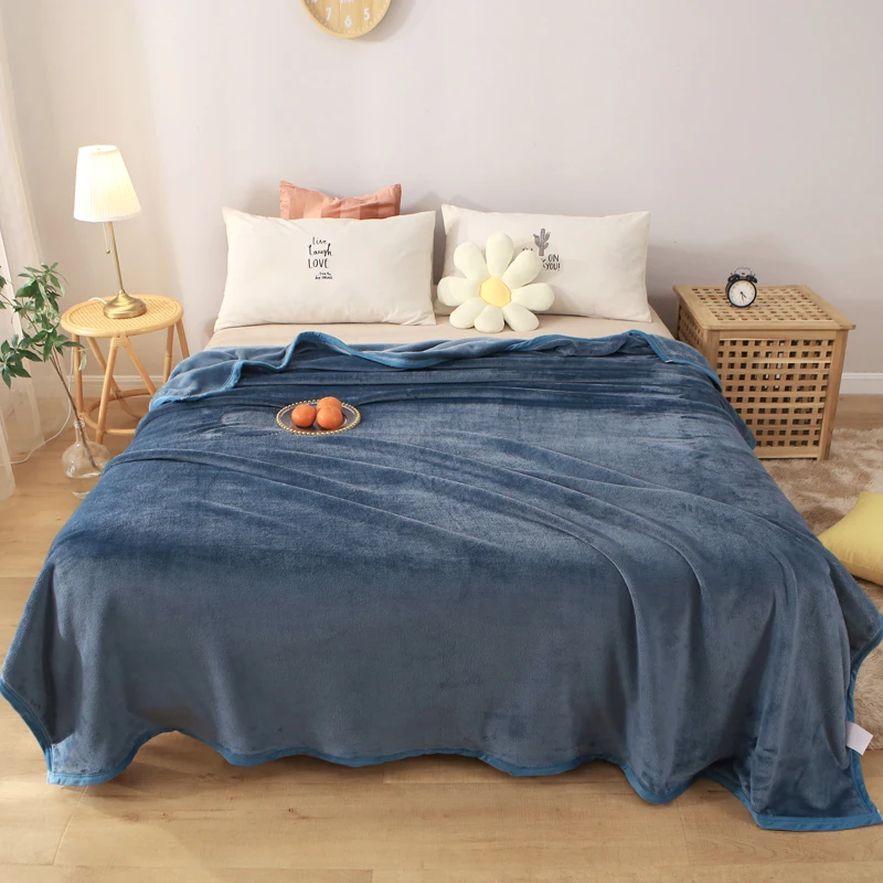 VIKAMA Light Green Mori Plush Cover Blanket Scandinavian Ins Style Bedroom Sleeping Blanket Skin-friendly Breathable Blanket