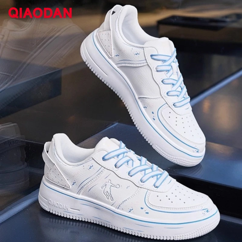 QIAODAN Women's Casual Shoes 2025 Autumn Thick-Soled White Skateboarding Shoes Fashion Graffiti Versatile Sneakers XM2690550T