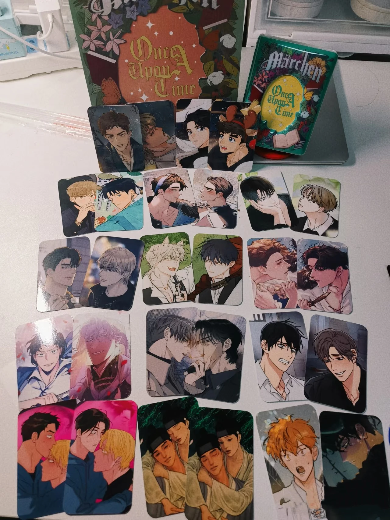 Official 2023 Korean BL Manhwa Bomtoon Fairy Tale Calendar Single IP Set：1Page+2Cards Pay Back/Low Tide/Reses and Champagne