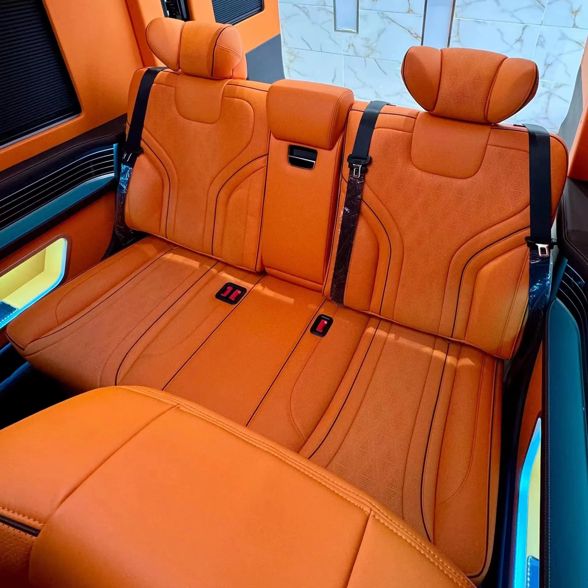7-Seat modified luxury with hidden bar seat, electric curtain, electric seat, full set of interior accessories