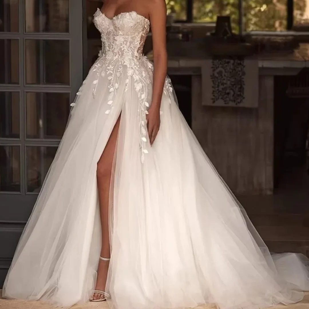 

Charming Lace Applique Exqusite Sweetheart Ruffles Bridal Gown Sleeveless Wedding Dress Strap Customized