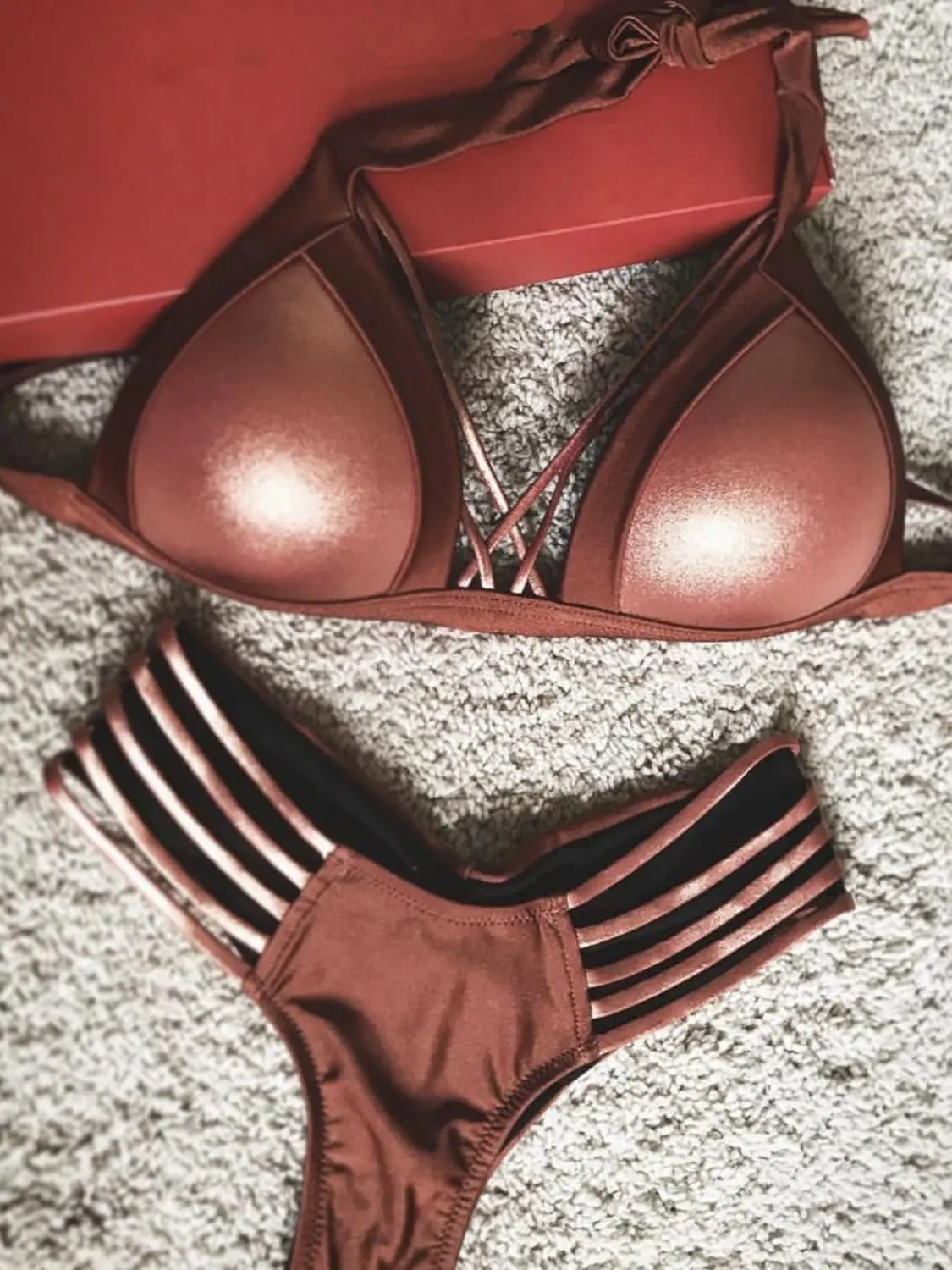 2019 Sexy Hollow Out Swimsuit Backless Bathing Suit Women Thong Swimsuit Halter Top Strip Bikini Set Push Up Swimwear Biquini
