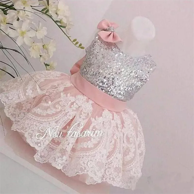 Cute Sliver Sequin Toddler Girls First Birthday Dress Lace Appliques with Bow Tutu Girls Party Gown Kids Size 9M 12M 18M 24M