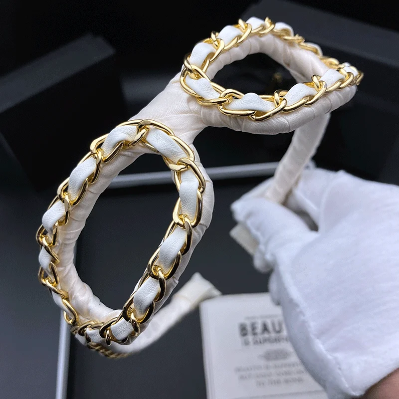 Light luxury white hair band women's fashion daily shopping out hair binding headdress high turn back pressure hair band 5