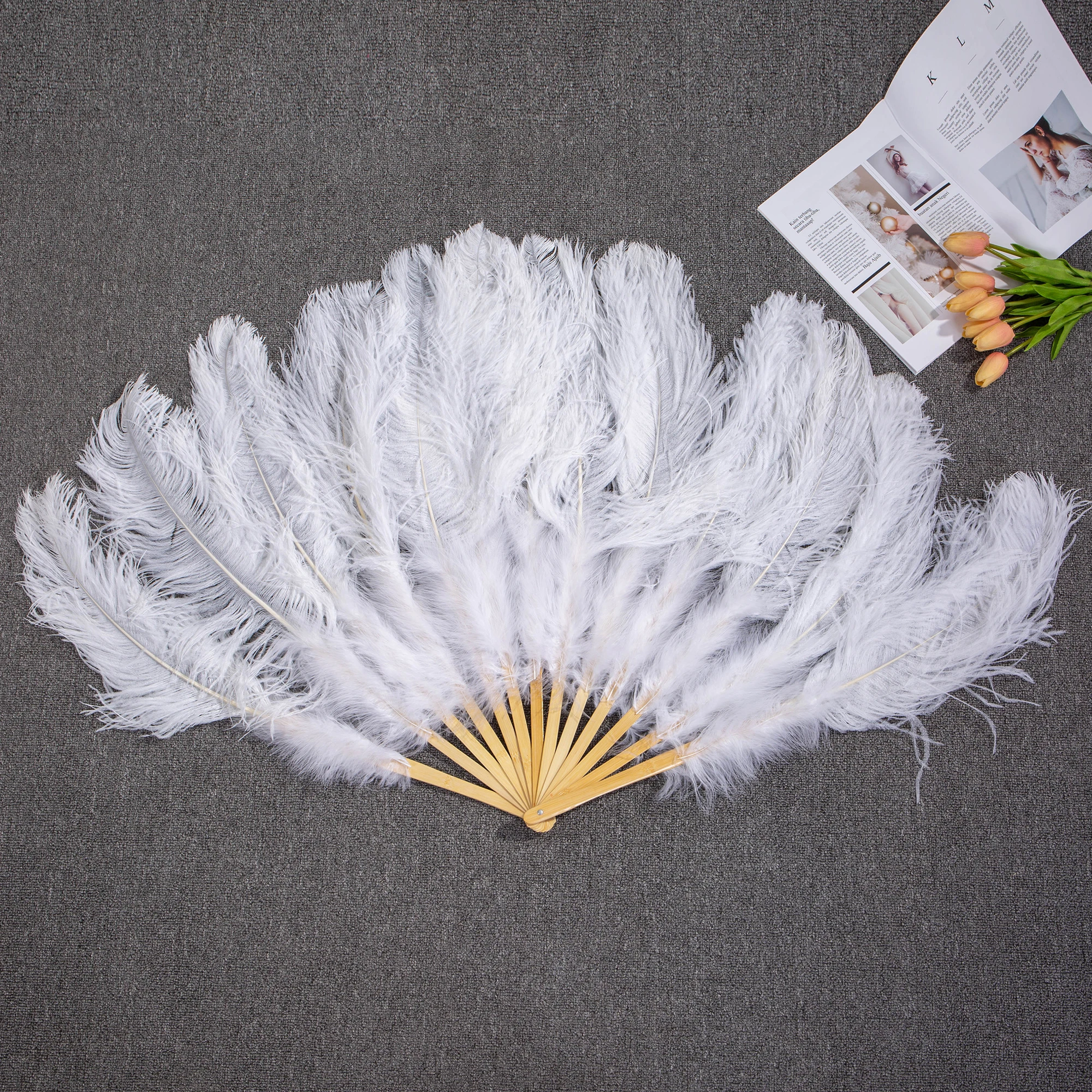 

13 Bone Real Ostrich Feathers Fan Colored for Wedding Party Carnival Dance Show Decoration Natural Ostrich Plumes Fan Customized