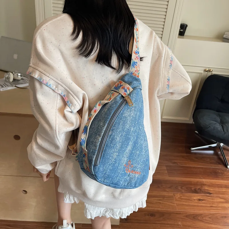 حقيبة صدر ترفيهية ذات سعة كبيرة للنساء حقيبة كتف خفيفة للتنقل بسيطة خارج جميع أنواع حقائب اليد وحقيبة كروس #1