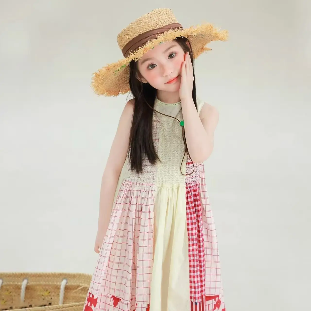 Girl's Unique And Beautiful Dress Summer Seaside Vacation Vest Skirt Little Girl's Color Blocked Plaid Beach Skirt