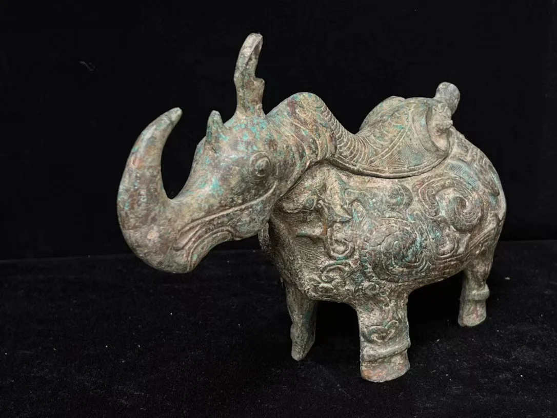 Rare HanDyansty(25-186) Rhinoceros bronze tripod