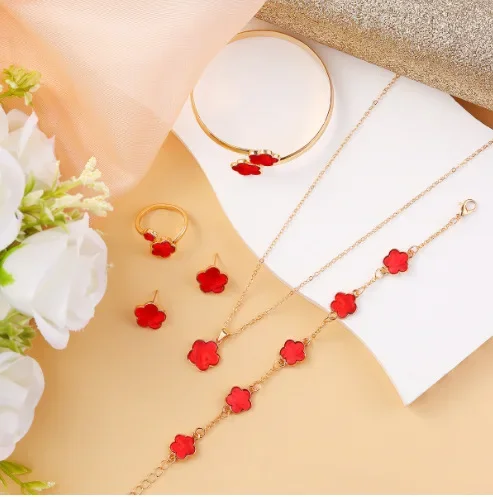 Women's Lucky Flower Five-Leaf Clover Jewellery Set