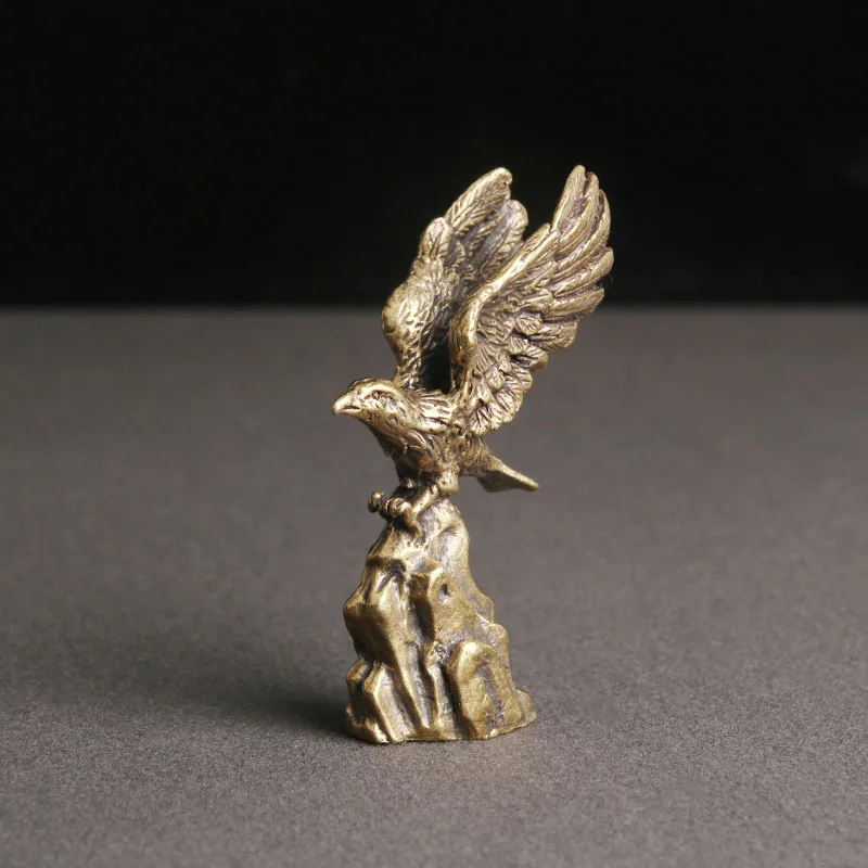 

Vintage Brass Eagle Statue Spreading Wings Miniature Sculpture Desktop Ornament Figurine Crafts Home Desk Animal Decoration