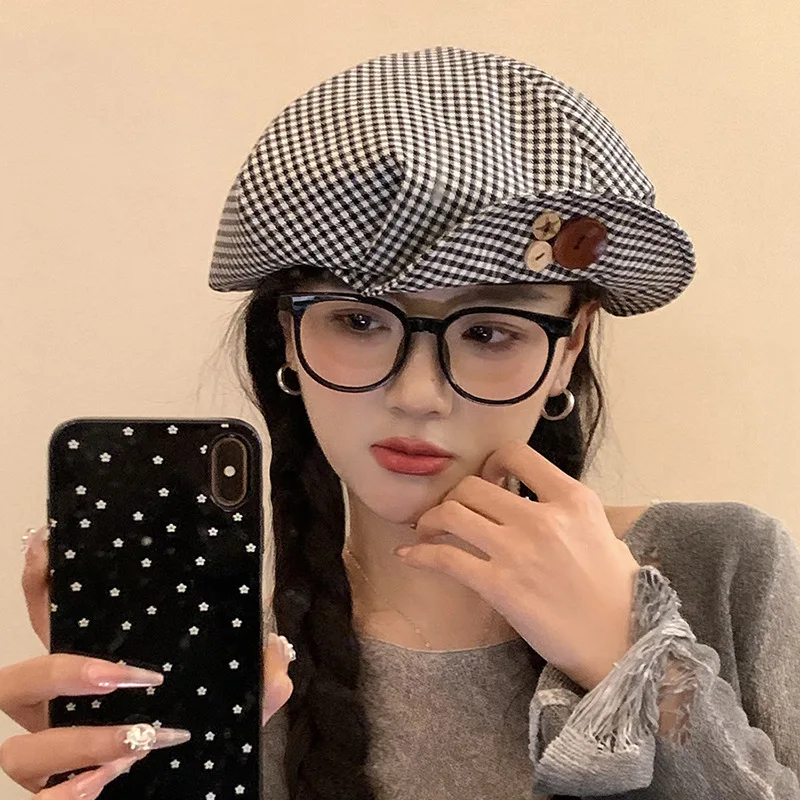 Korean Handmade Button Painter Hats for Women Spring and Summer Retro Black and White Plaid Show Face Small Berets Caps Y2k