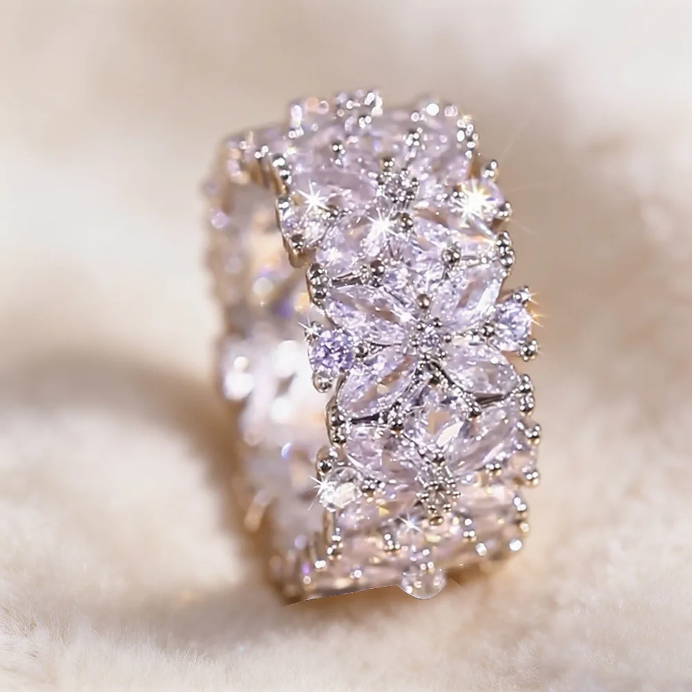 

Trending Flower Eternity Ring Wedding Engagement Promise Bride Ring Anniversary Rings Elegant Bling Band Perfect for Everyday Casua Valentine Day Gift Mother Day Gift Jewelry Minimalist Style For Women Girls