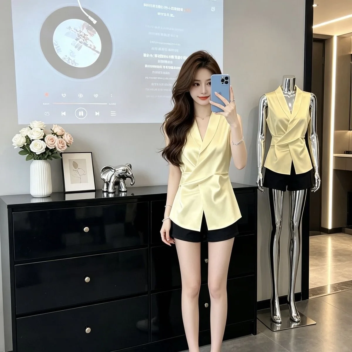 

Elegant Silk No-Sleeve Shirt Women's Cross-Band Design Summer New Fashion Vest Top Skin-Friendly Breathable Regular Fit V-Neck