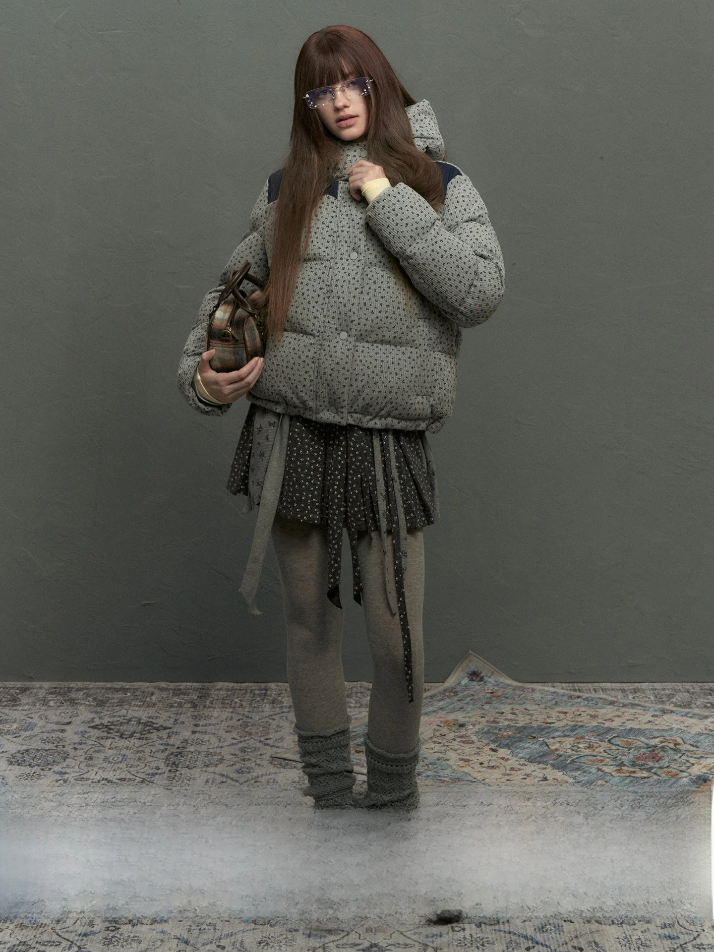 

Зимняя утепленная хлопковая куртка NECY с капюшоном, в стиле пэчворк, с контрастными цветами и мелким цветочным принтом, для повседневной носки